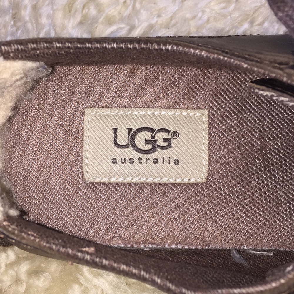 UGG Australia Roxford Bomber shoes - Picture 3 of 9